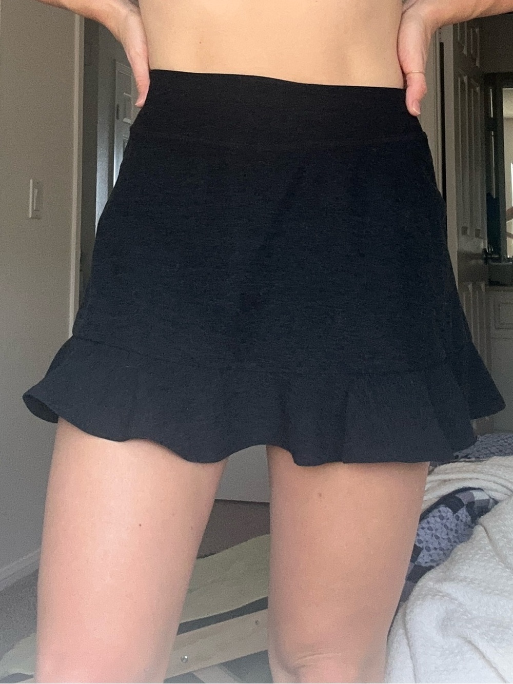 Beyond Yoga Black Ruffle-Hem Tennis Skort